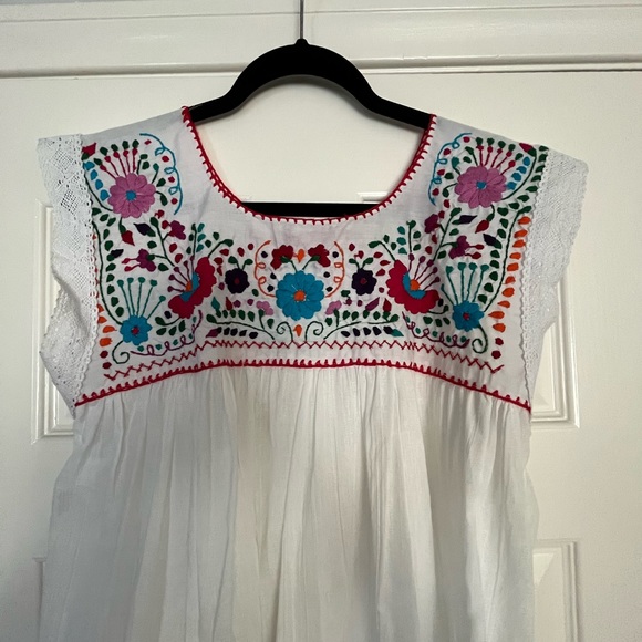 Small White Boho Erica Maree Embroidered Top - Picture 2 of 5